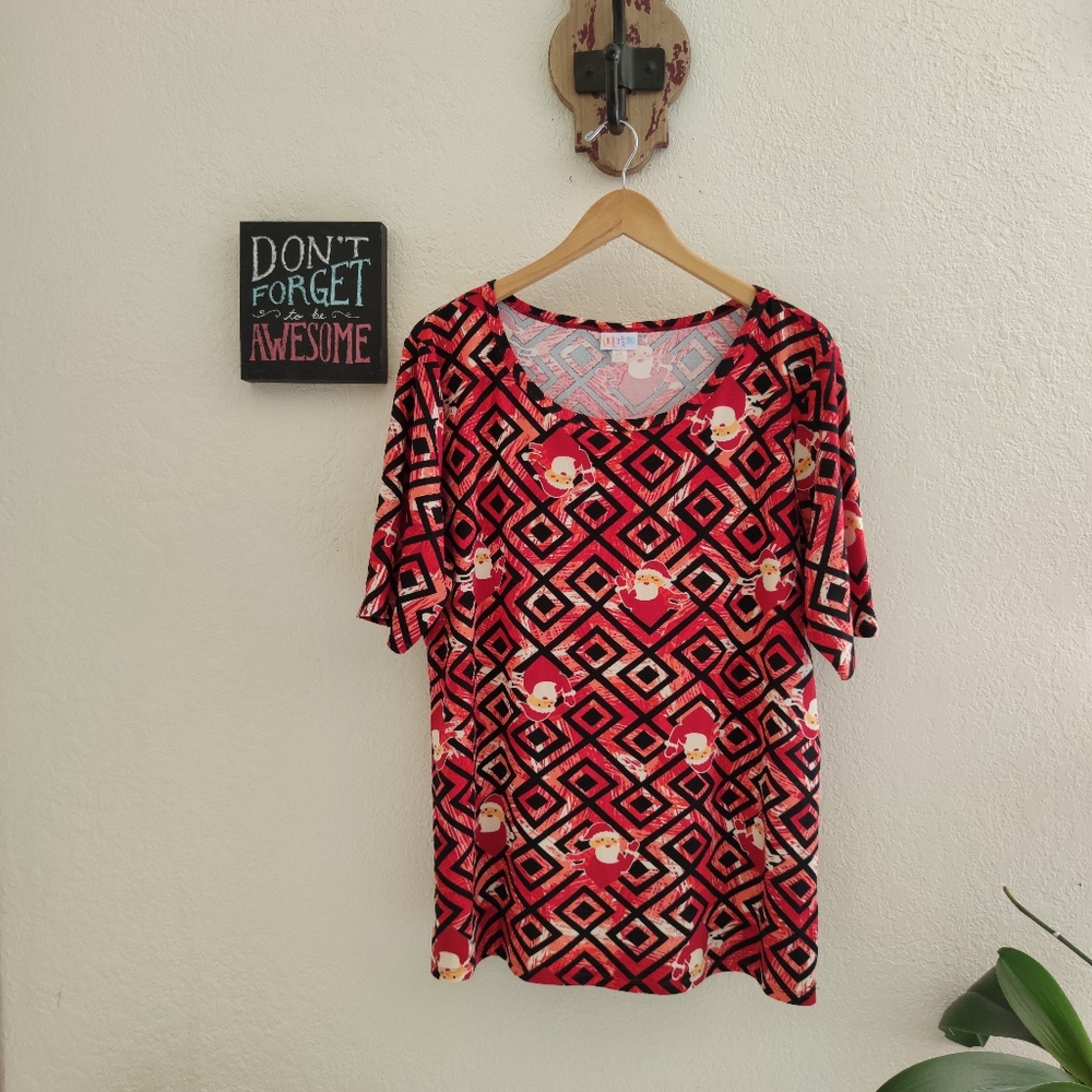 Lularoe 💜 Gigi Santa Holiday Shirt Top Plus Size